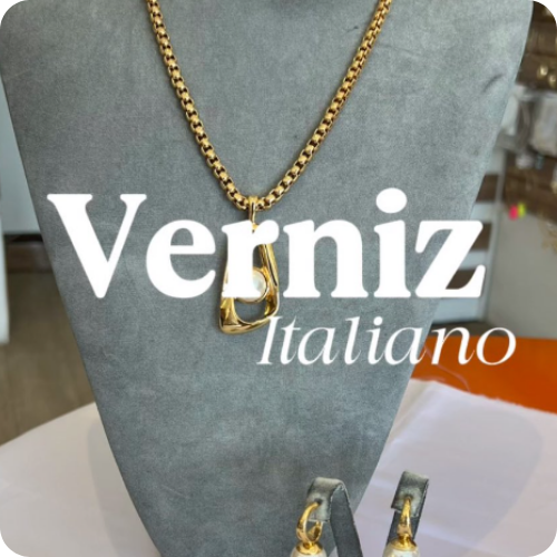 Colar com acabamento em verniz italiano